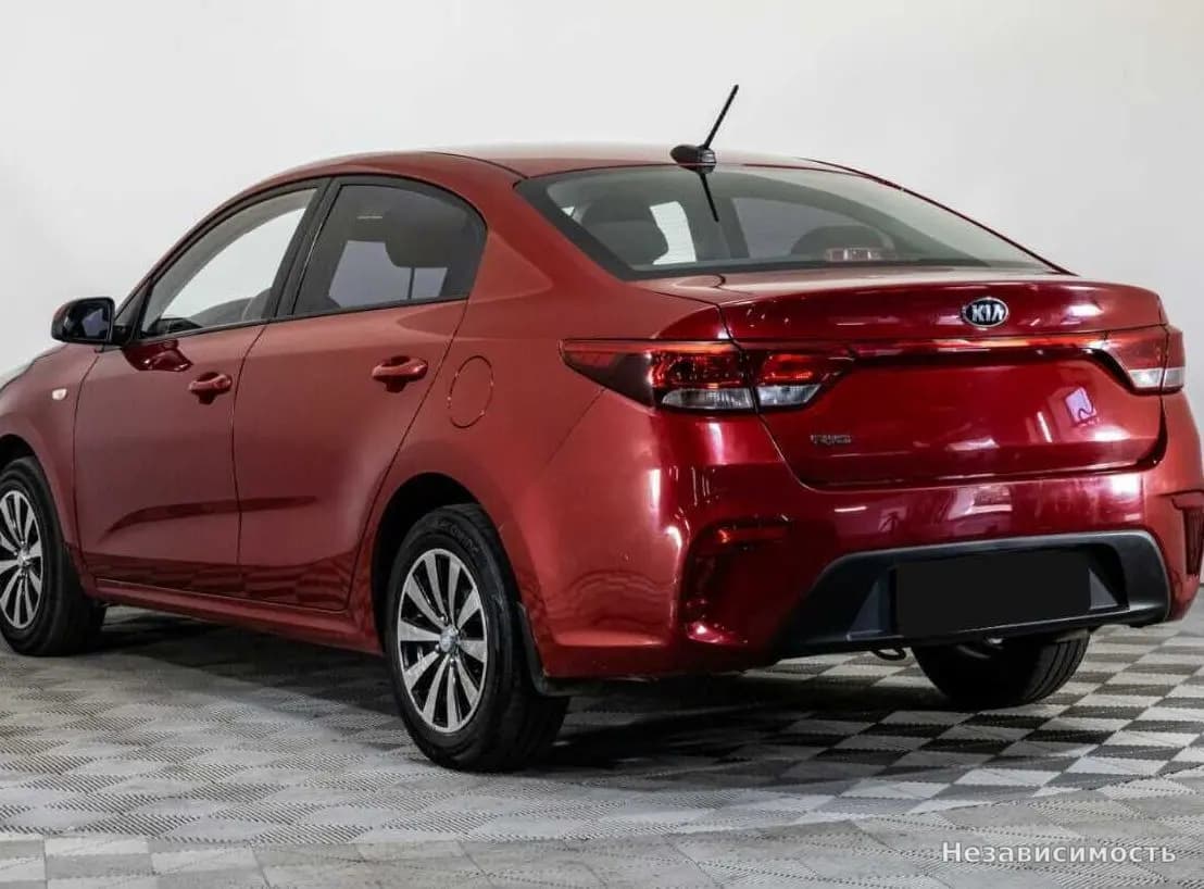 KIA Rio 2017 с пробегом — фото 7