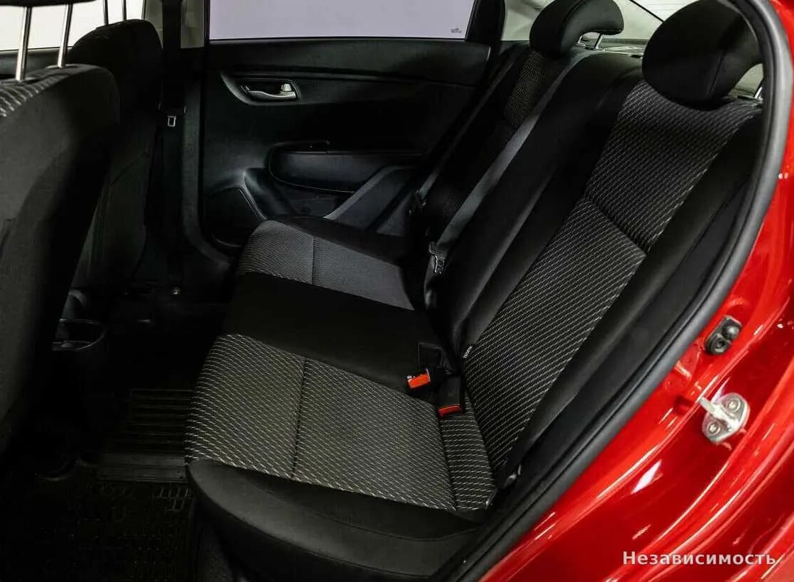 KIA Rio 2017 с пробегом — фото 10