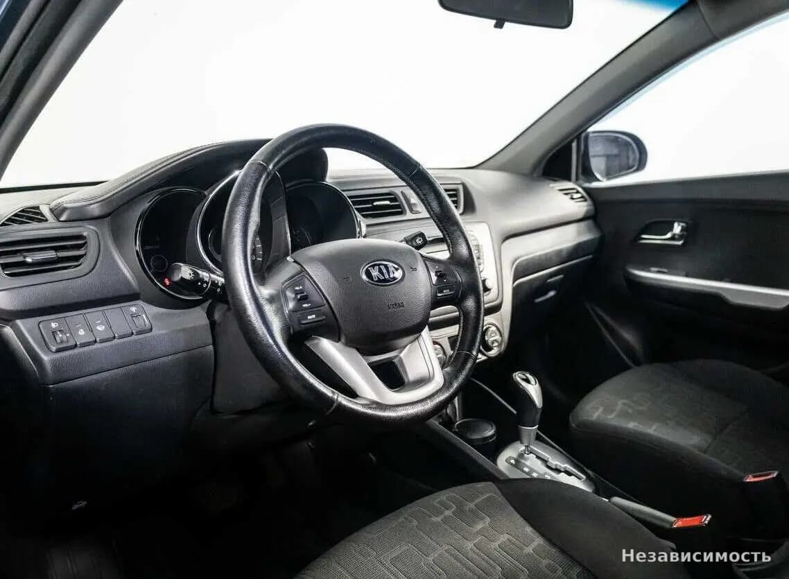 KIA Rio 2013 с пробегом — фото 10