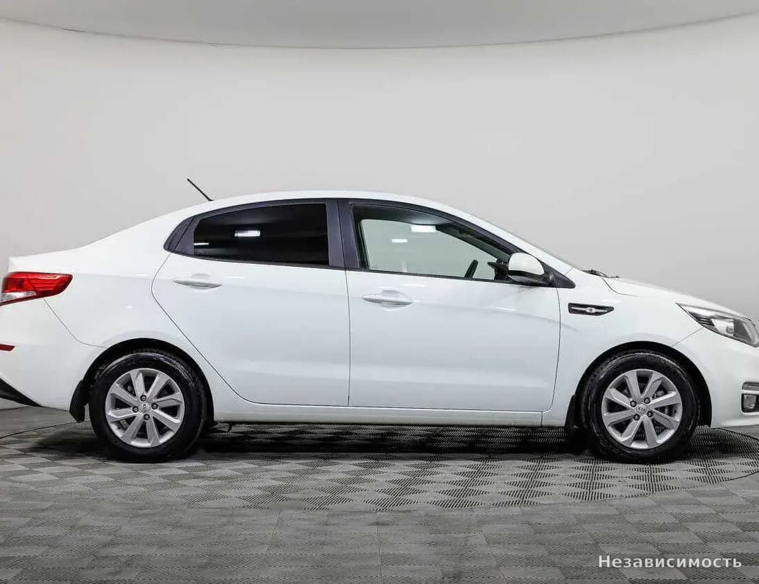 KIA Rio 2016 с пробегом — фото 3