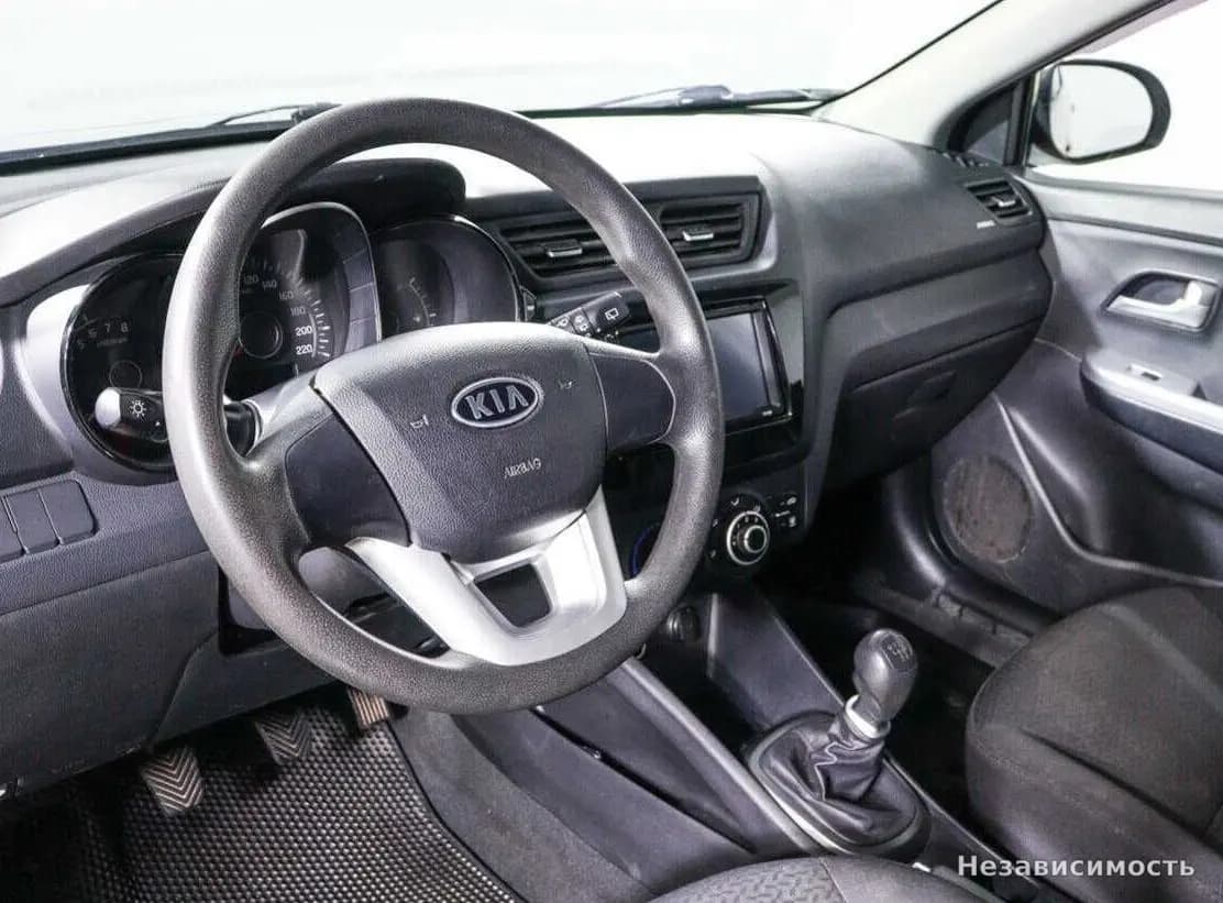 KIA Rio 2012 с пробегом — фото 9
