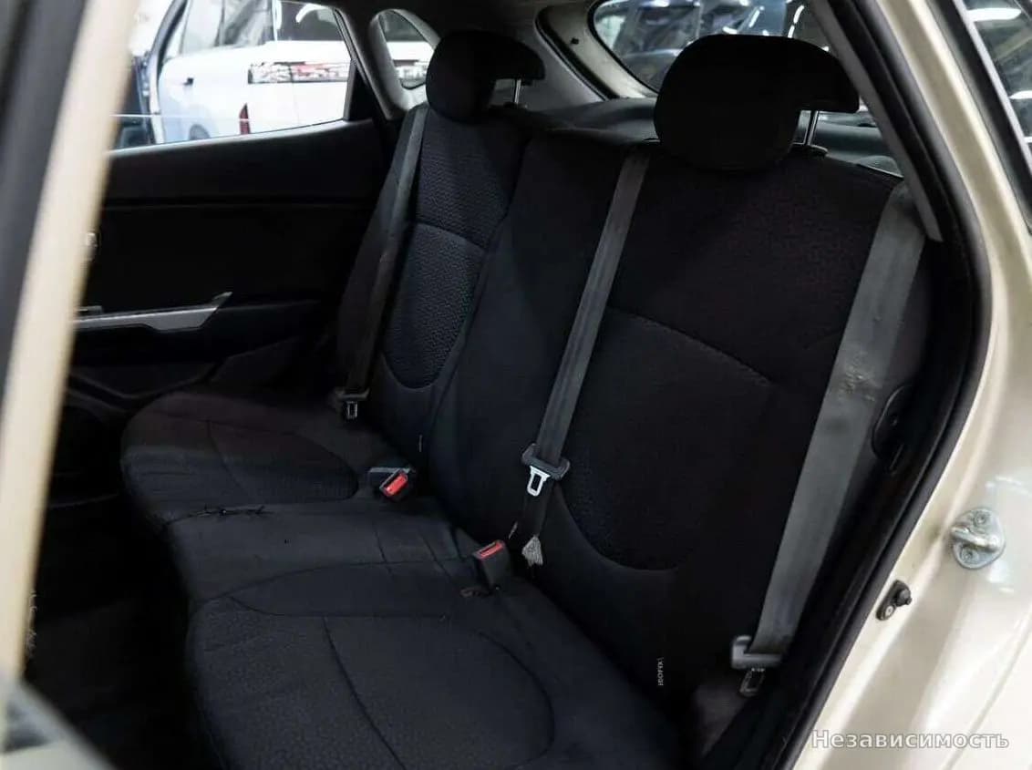 KIA Rio 2012 с пробегом — фото 6