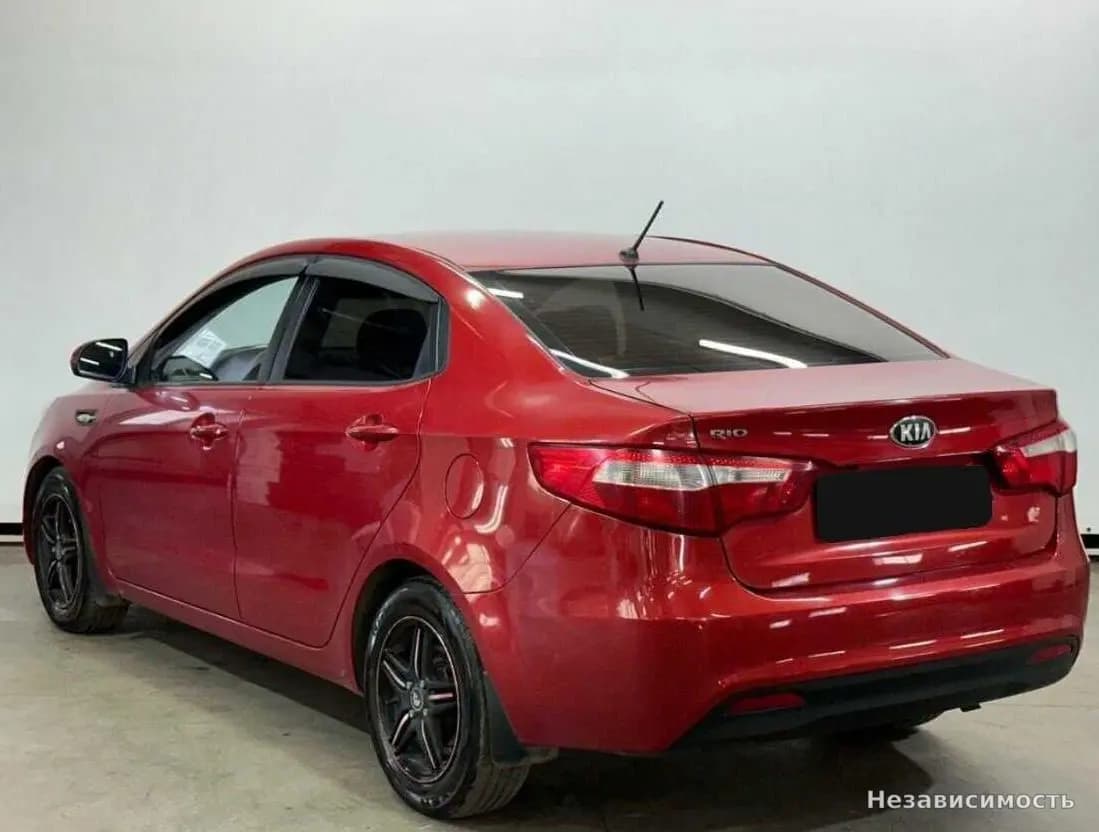 KIA Rio 2013 с пробегом — фото 7
