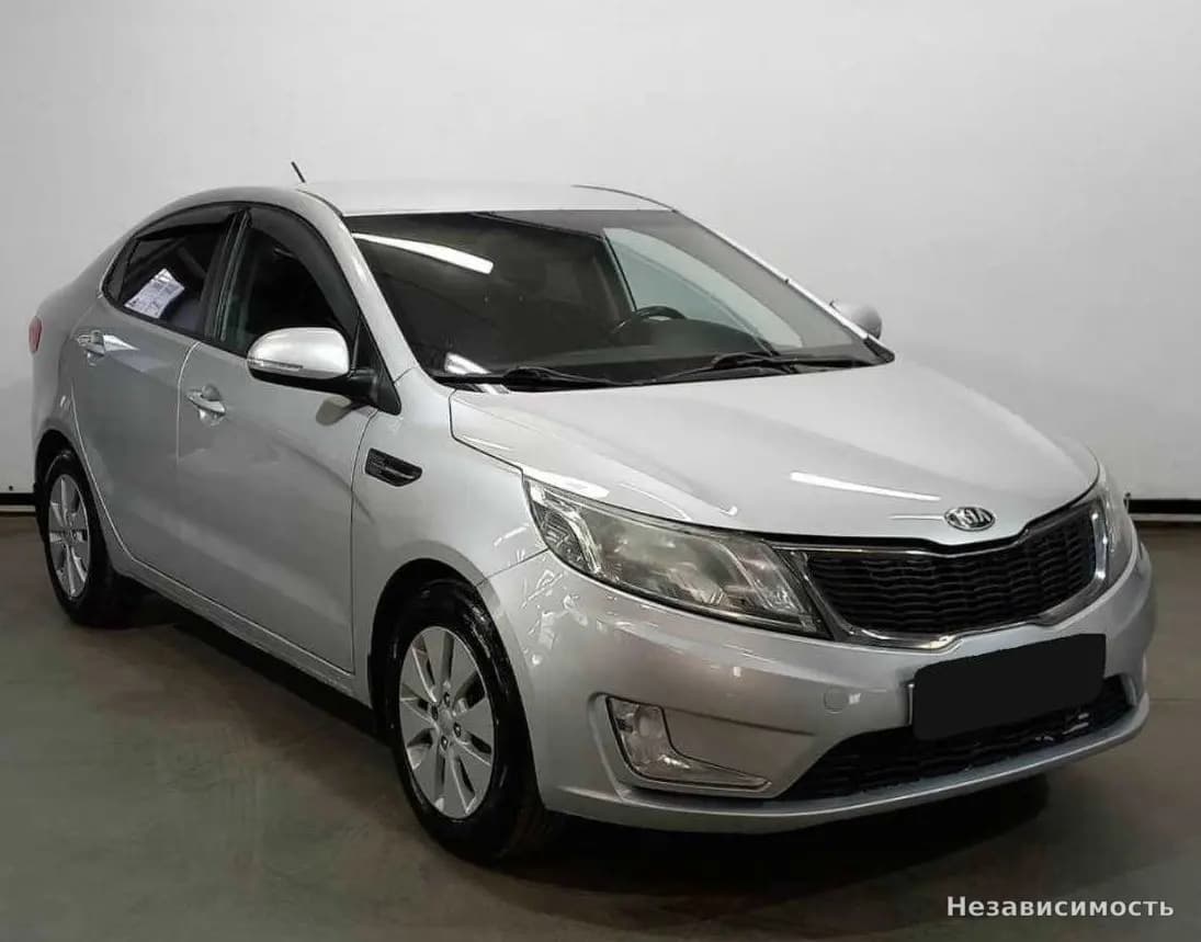 KIA Rio 2013 с пробегом — фото 3