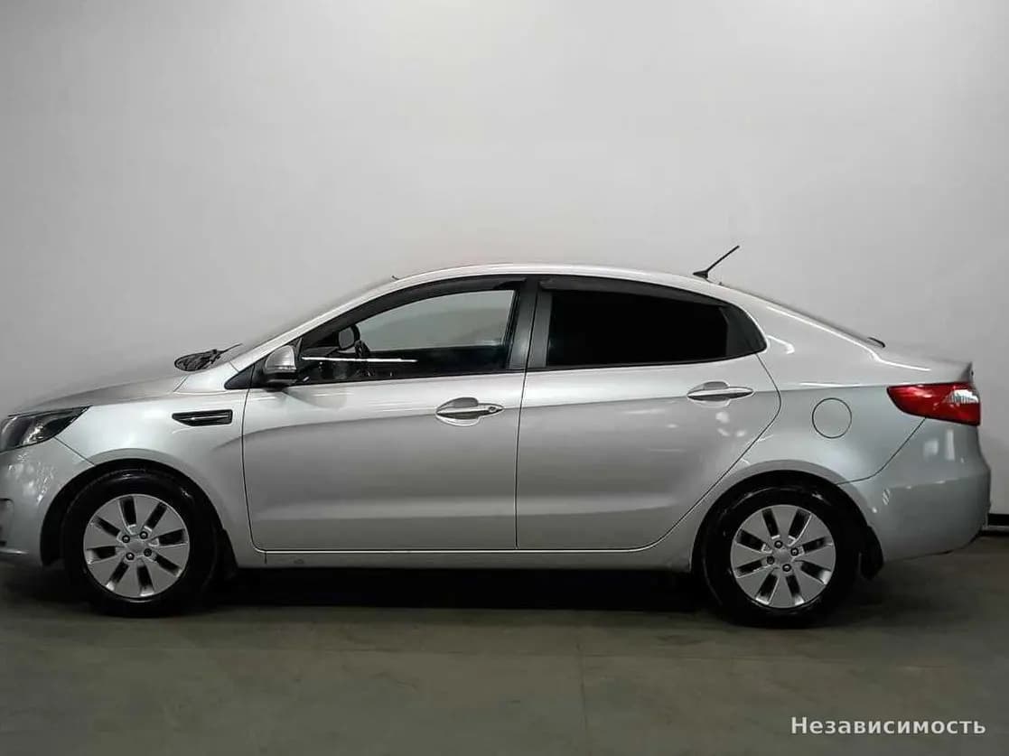 KIA Rio 2013 с пробегом — фото 8