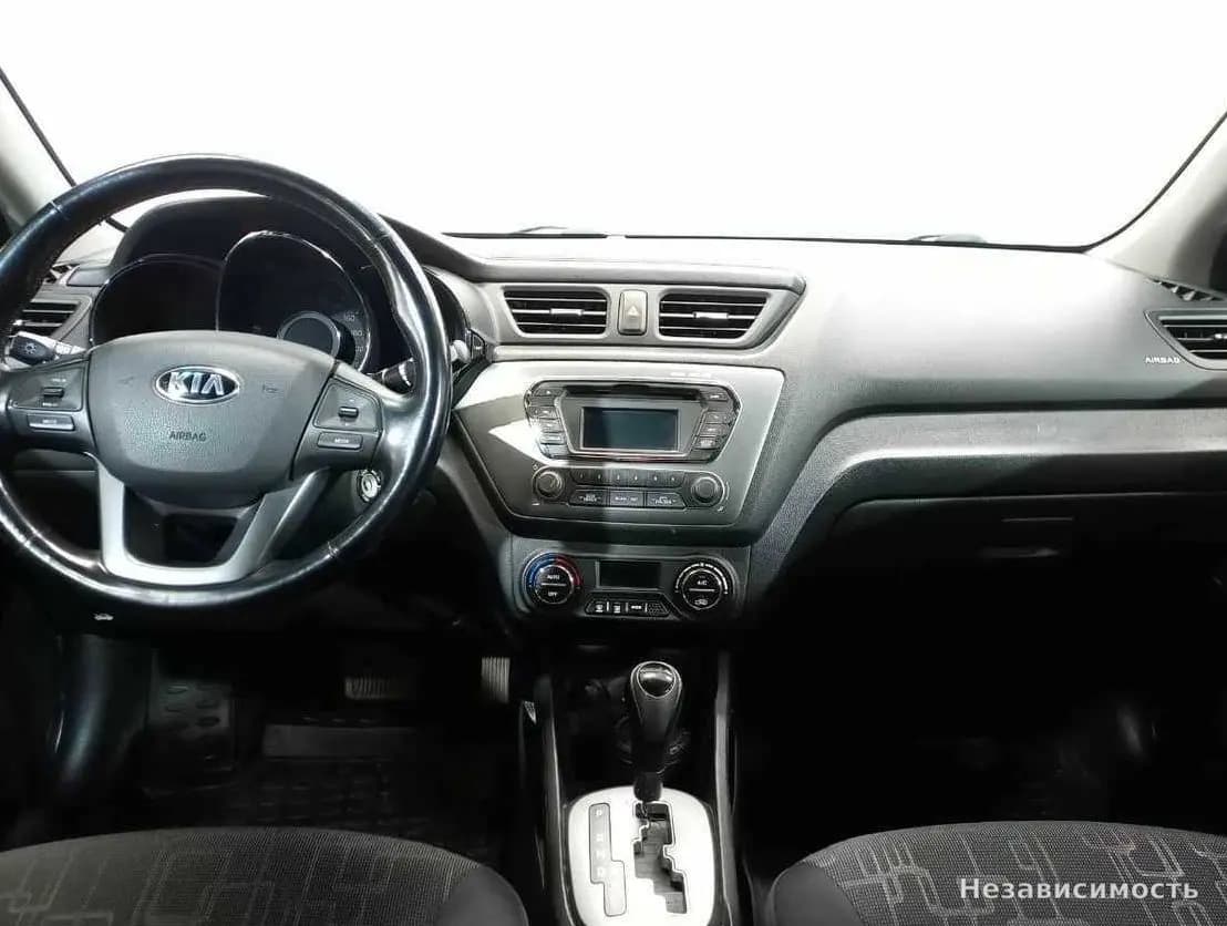 KIA Rio 2013 с пробегом — фото 10