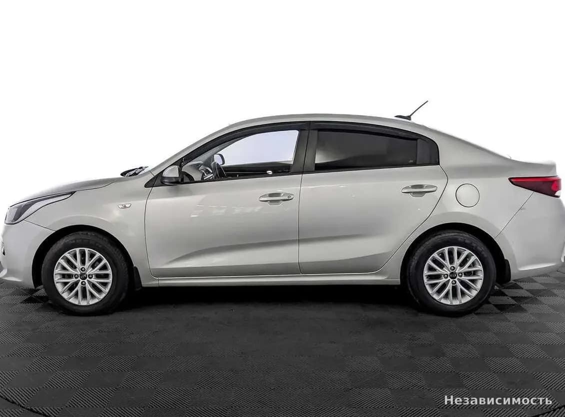 KIA Rio 2018 с пробегом — фото 8