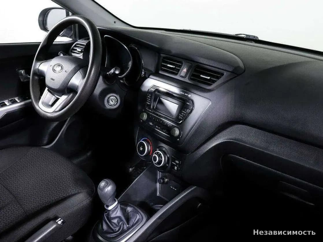 KIA Rio 2013 с пробегом — фото 8
