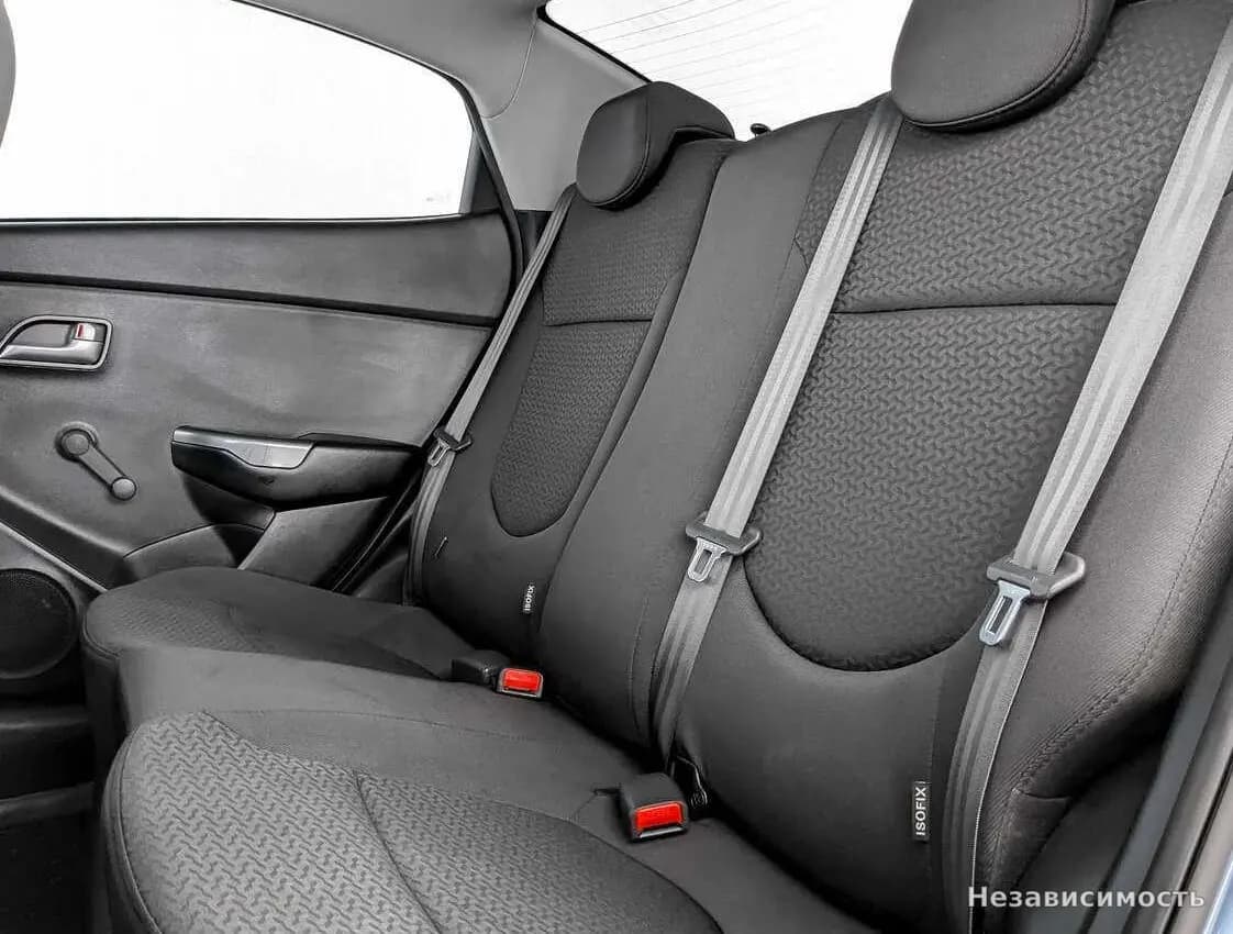 KIA Rio 2015 с пробегом — фото 10