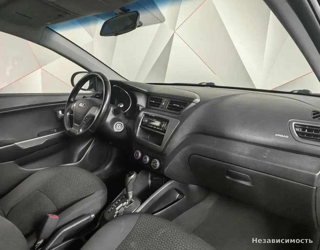 KIA Rio 2015 с пробегом — фото 9