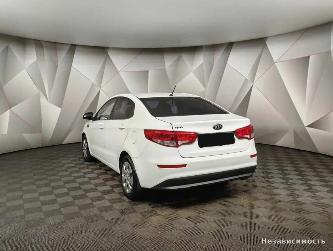 KIA Rio 2015 с пробегом — фото 4