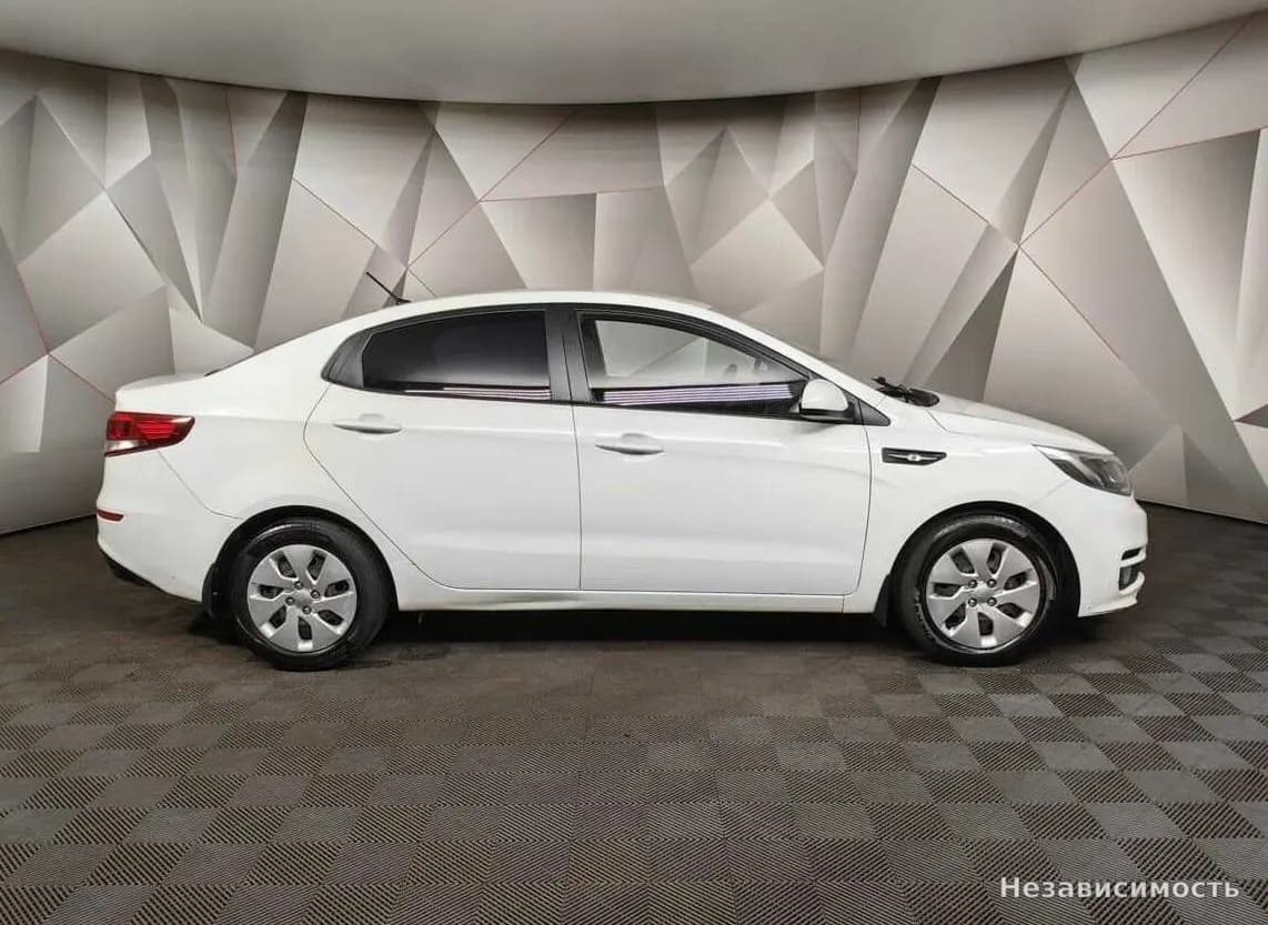 KIA Rio 2015 с пробегом — фото 6