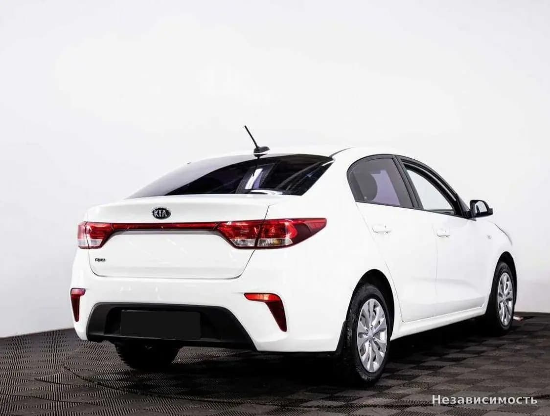KIA Rio 2018 с пробегом — фото 6