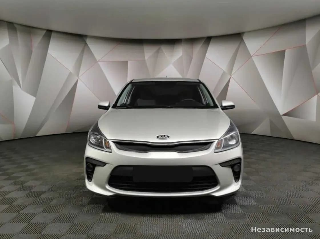 KIA Rio 2018 с пробегом — фото 7
