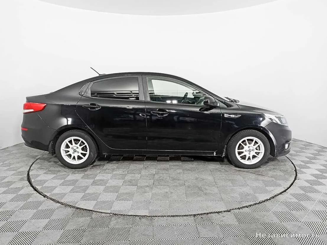 KIA Rio 2017 с пробегом — фото 4