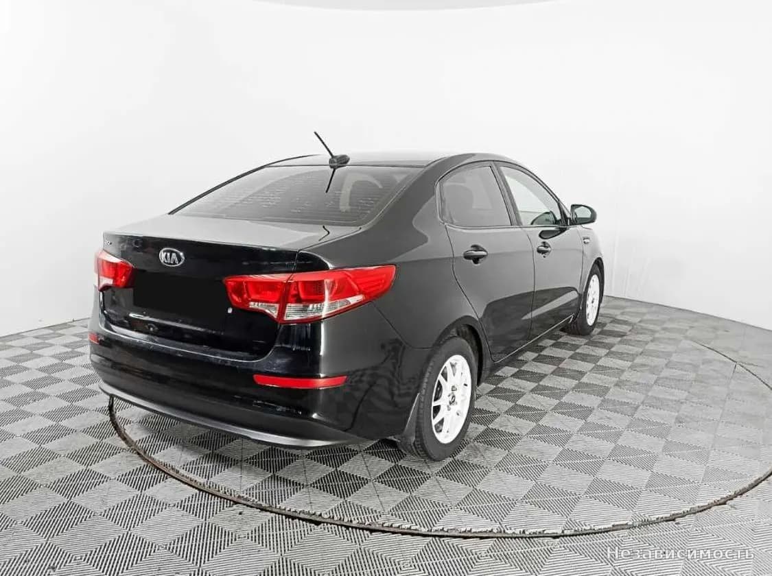 KIA Rio 2017 с пробегом — фото 5