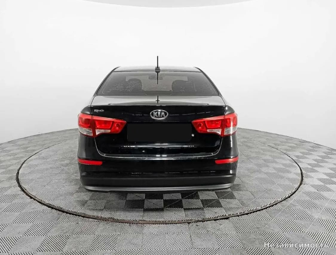 KIA Rio 2017 с пробегом — фото 6