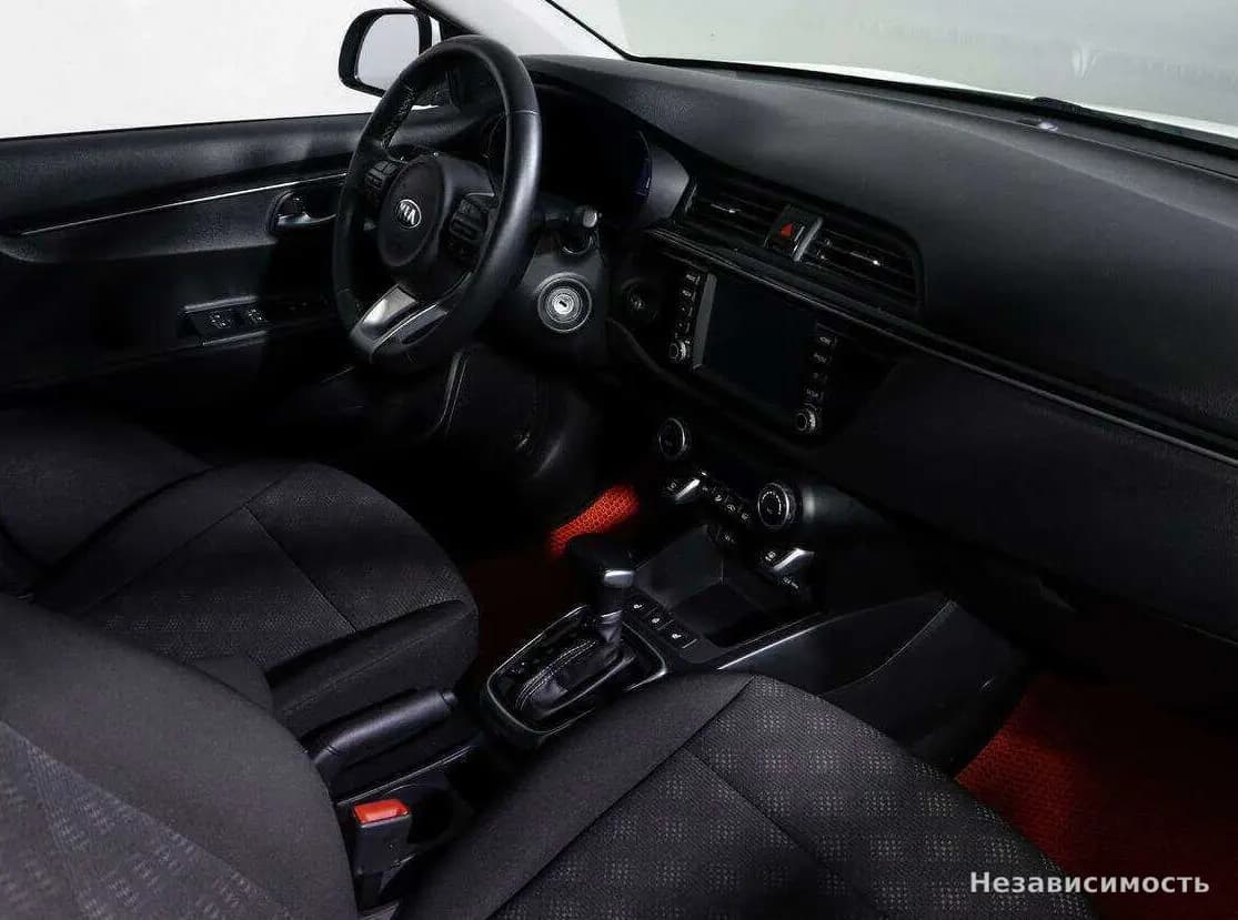 KIA Rio 2019 с пробегом — фото 9