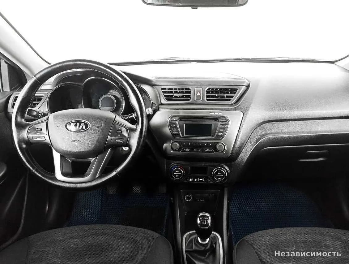 KIA Rio 2013 с пробегом — фото 10