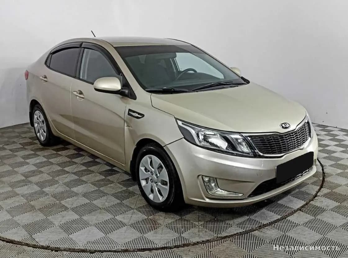 KIA Rio 2014 с пробегом — фото 3