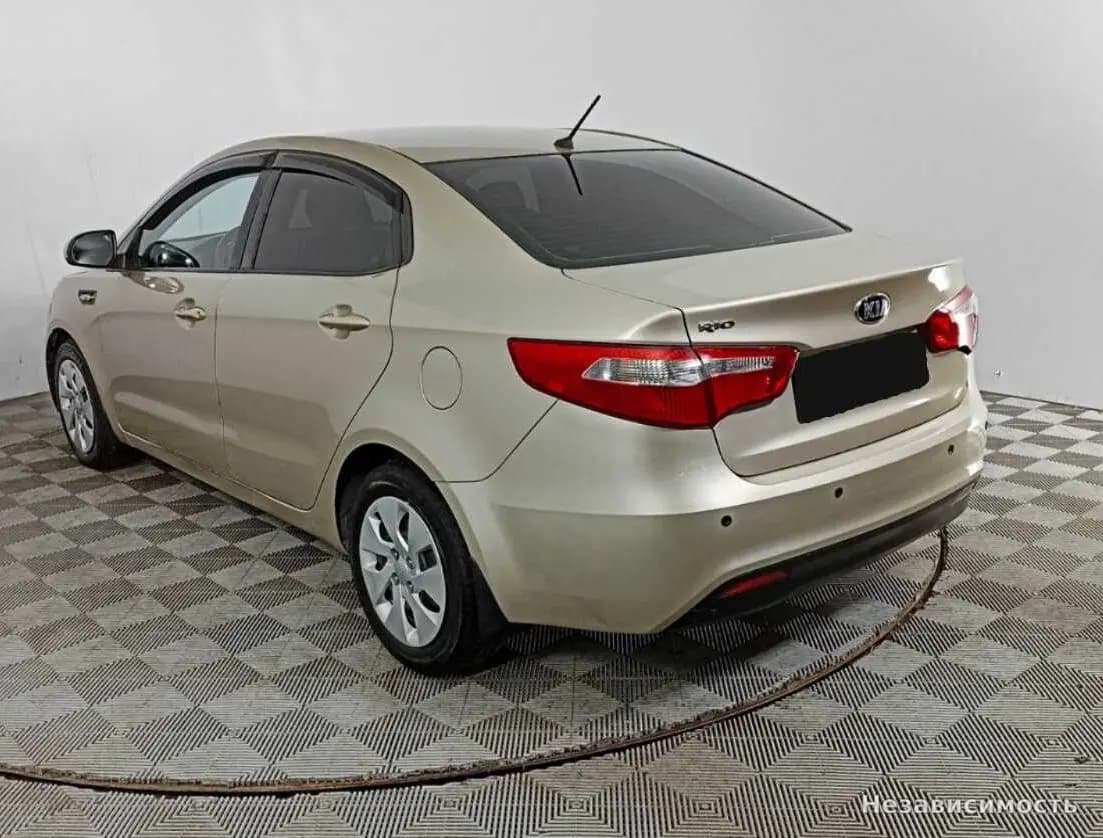 KIA Rio 2014 с пробегом — фото 7