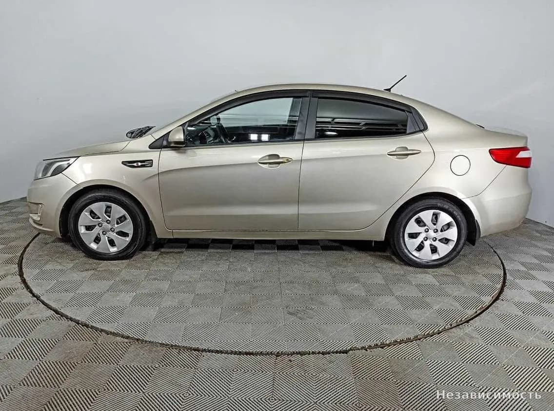 KIA Rio 2014 с пробегом — фото 8
