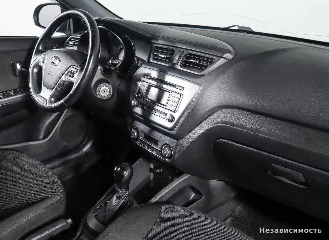 KIA Rio 2016 с пробегом — фото 8