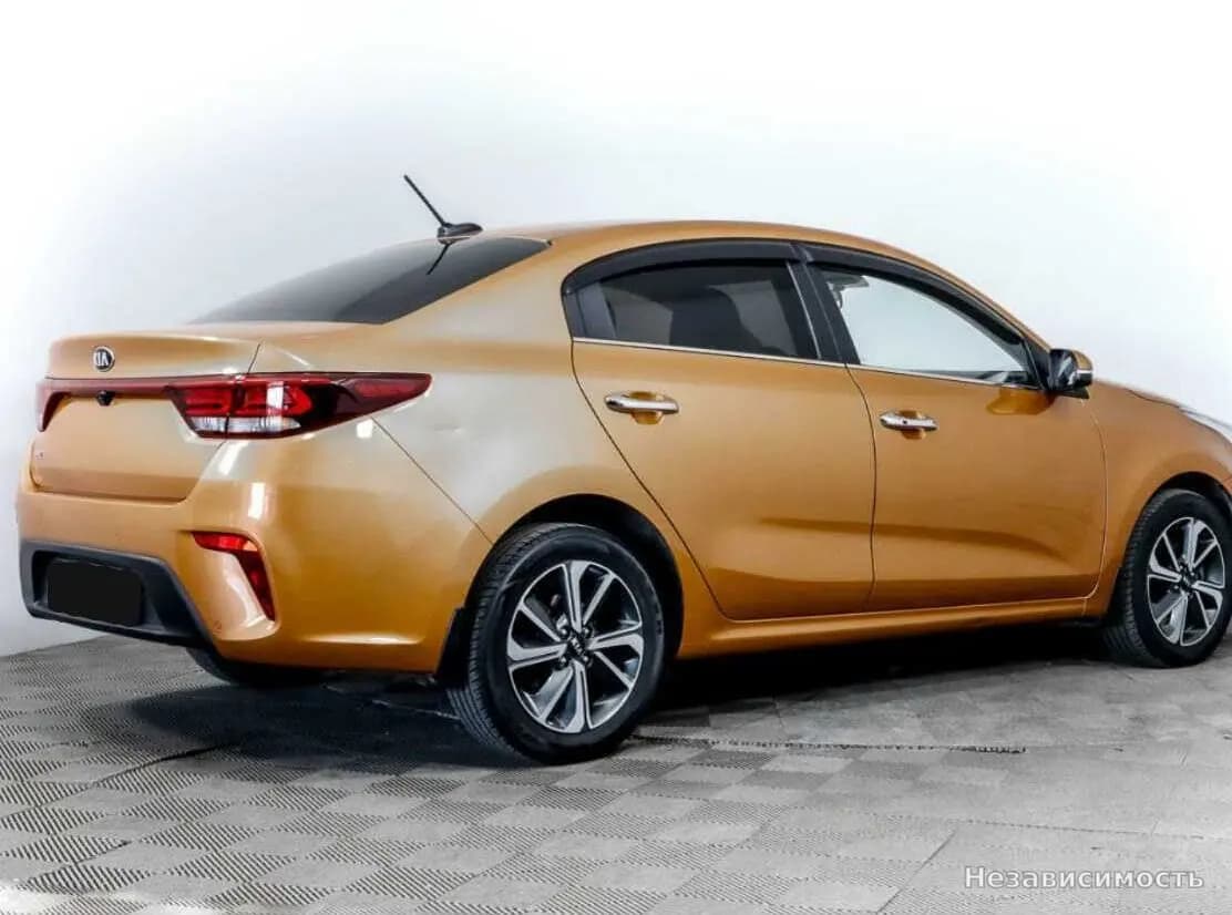 KIA Rio 2017 с пробегом — фото 4