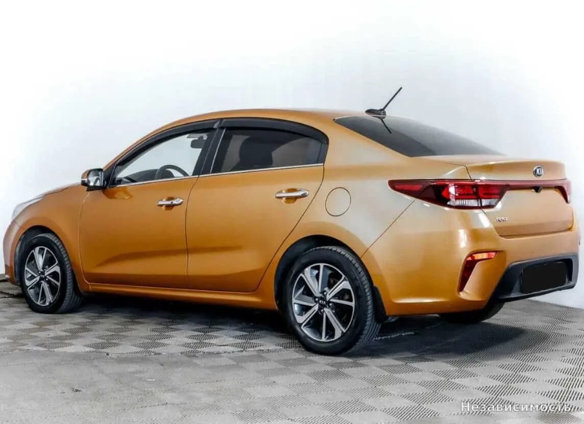 KIA Rio 2017 с пробегом — фото 6