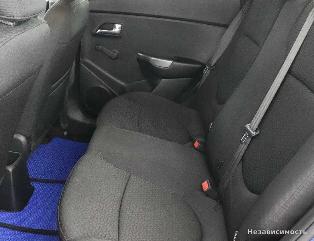 KIA Rio 2015 с пробегом — фото 9
