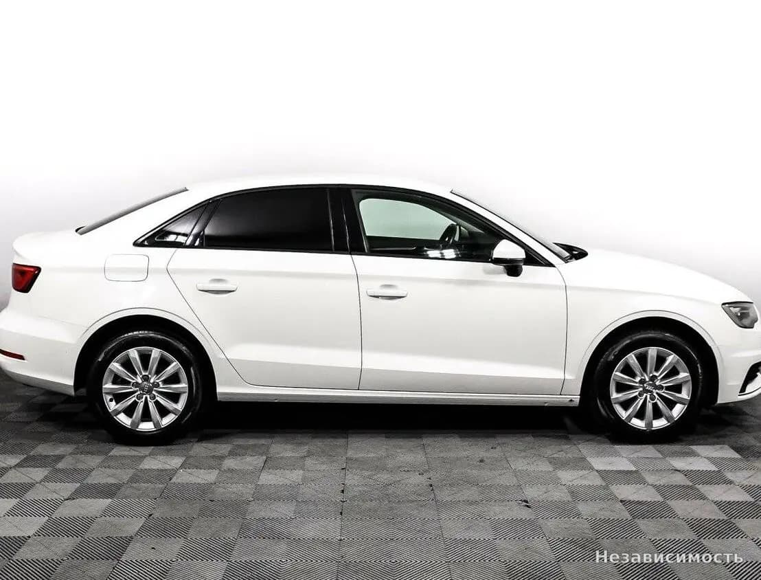 Audi A3 2014 с пробегом — фото 4