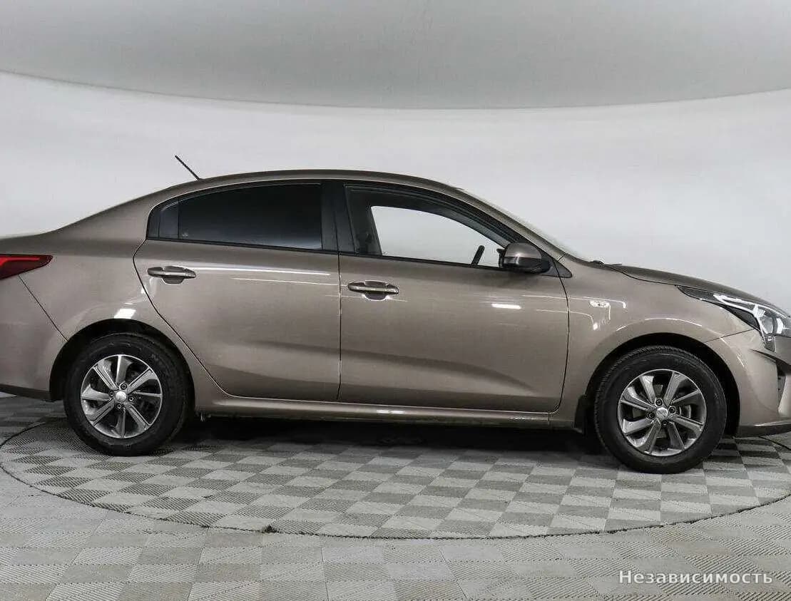 KIA Rio 2022 с пробегом — фото 4