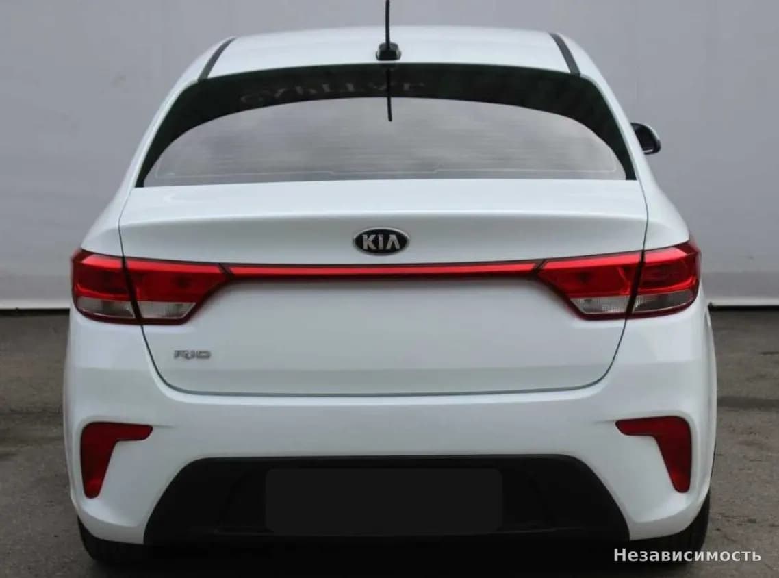 KIA Rio 2018 с пробегом — фото 6