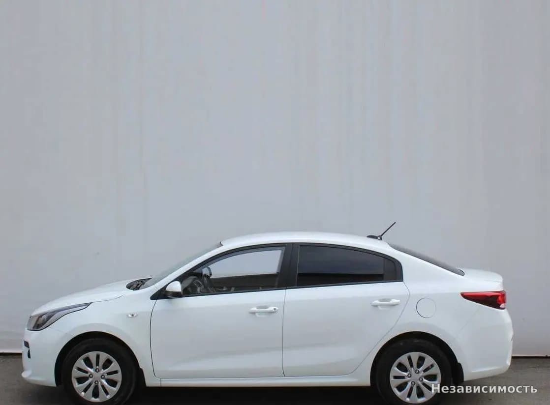 KIA Rio 2018 с пробегом — фото 8