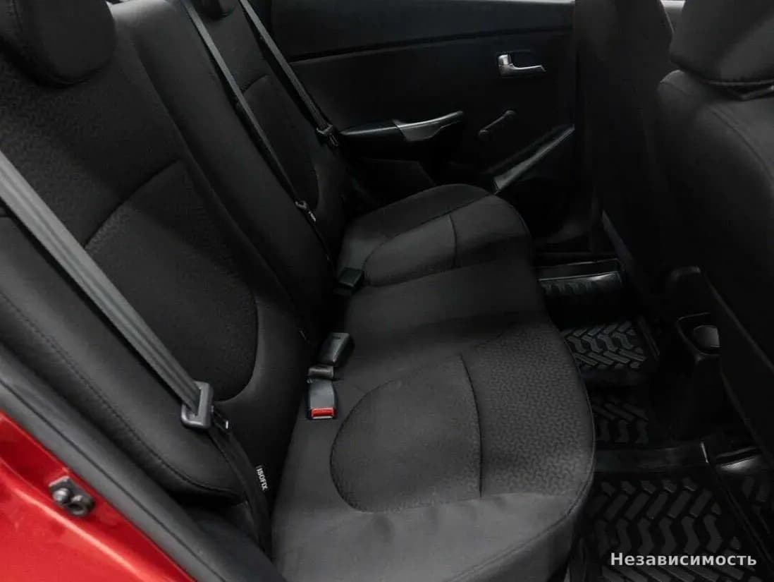 KIA Rio 2016 с пробегом — фото 9