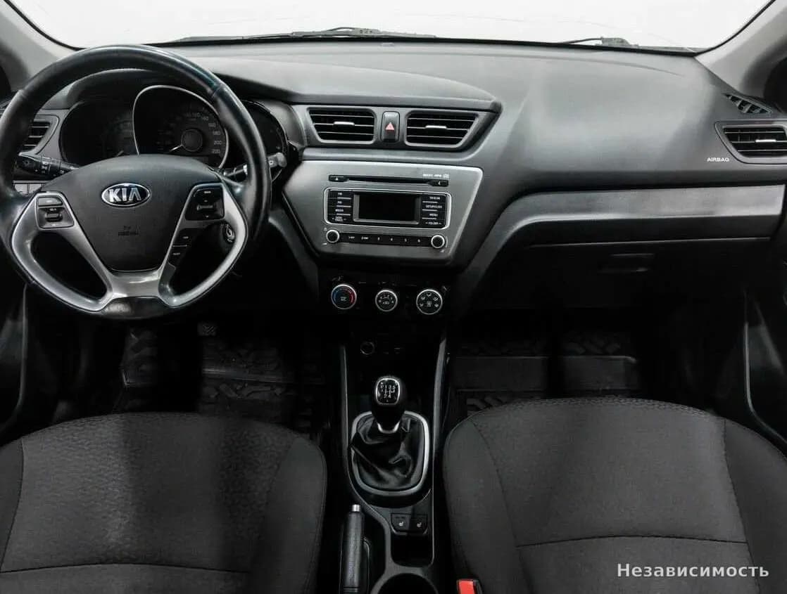 KIA Rio 2016 с пробегом — фото 10