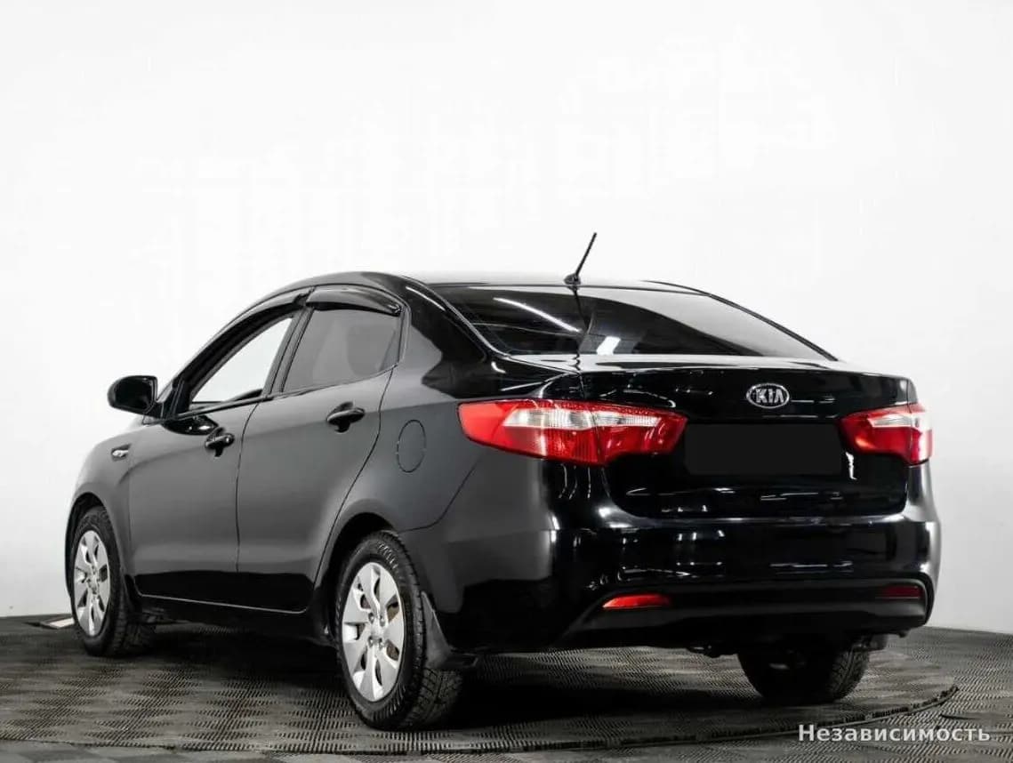 KIA Rio 2013 с пробегом — фото 6