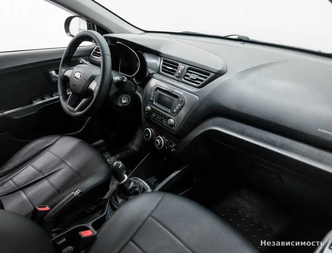 KIA Rio 2013 с пробегом — фото 8