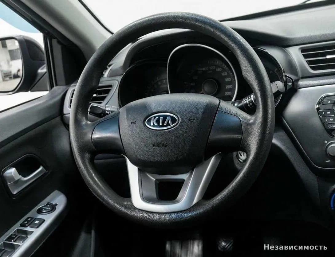 KIA Rio 2012 с пробегом — фото 8