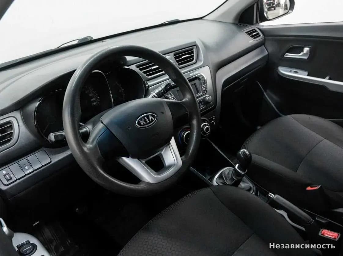 KIA Rio 2012 с пробегом — фото 10