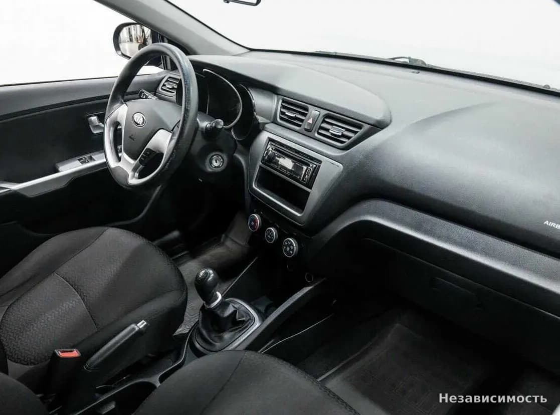 KIA Rio 2015 с пробегом — фото 7