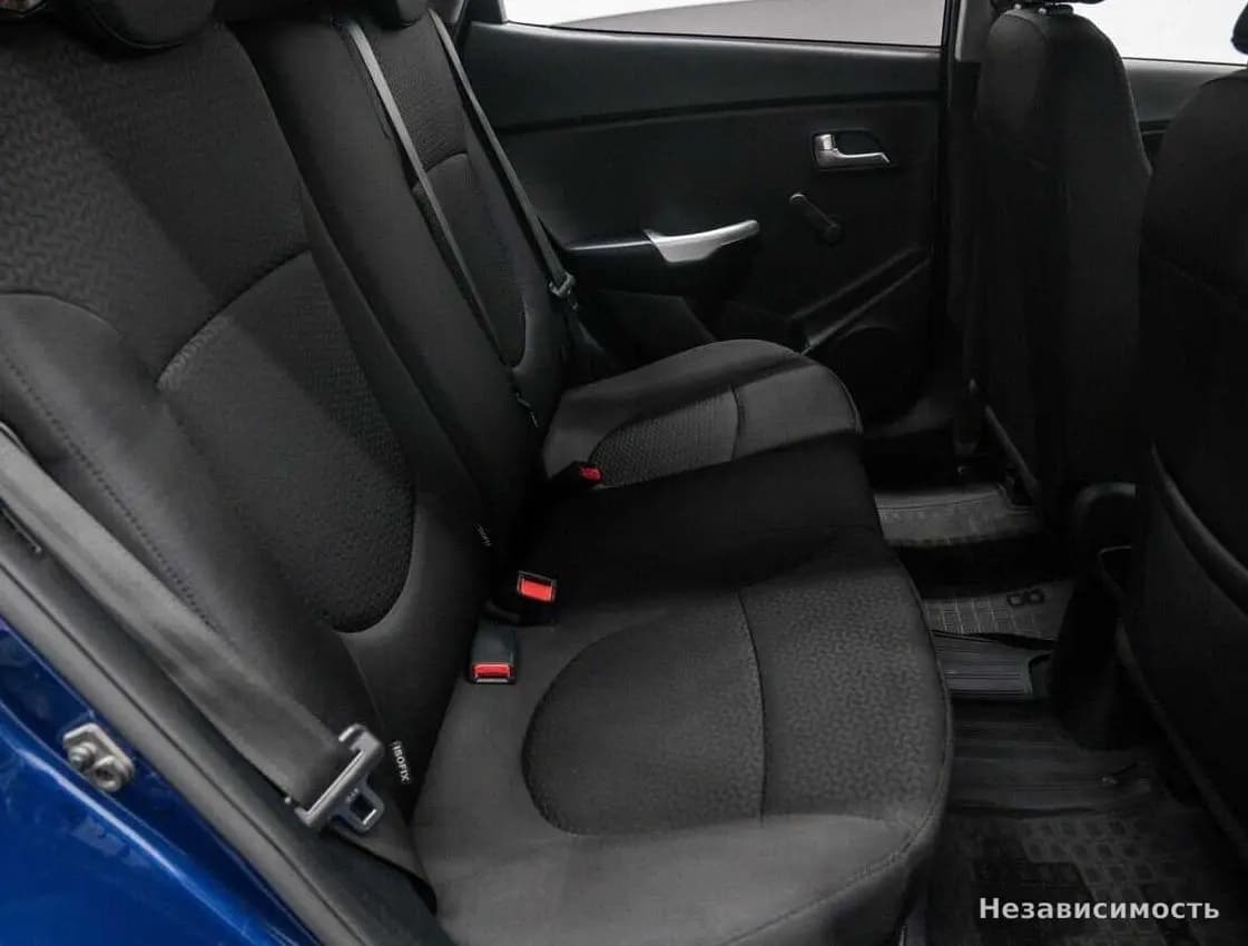 KIA Rio 2015 с пробегом — фото 9