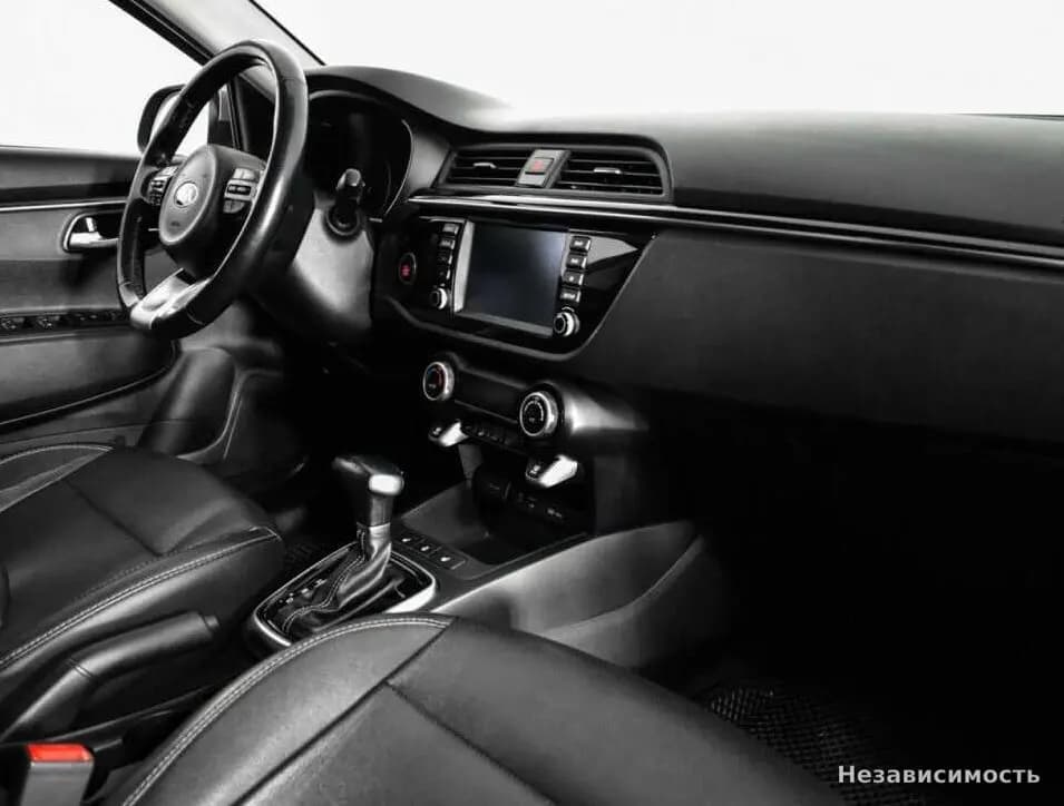 KIA Rio 2019 с пробегом — фото 9