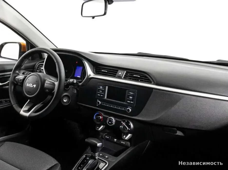 KIA Rio 2021 с пробегом — фото 9