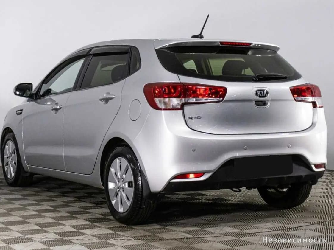 KIA Rio 2017 с пробегом — фото 7