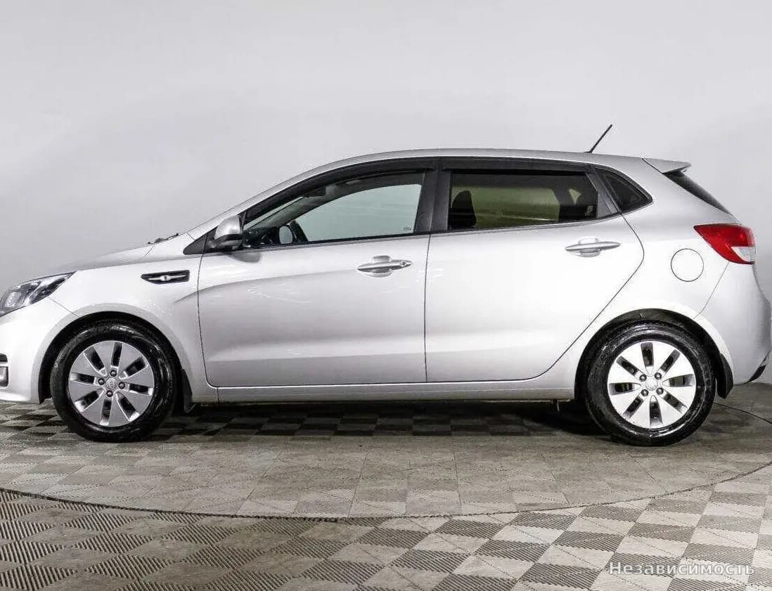 KIA Rio 2017 с пробегом — фото 8