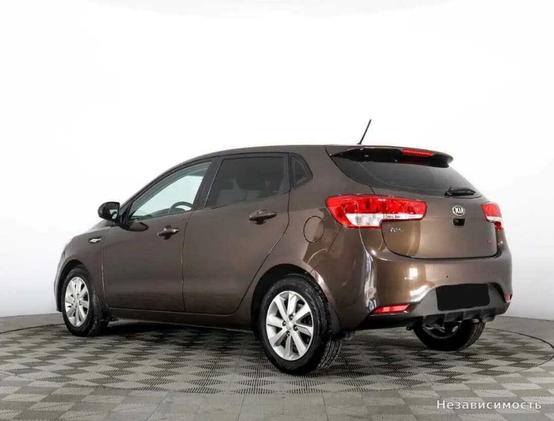 KIA Rio 2016 с пробегом — фото 7