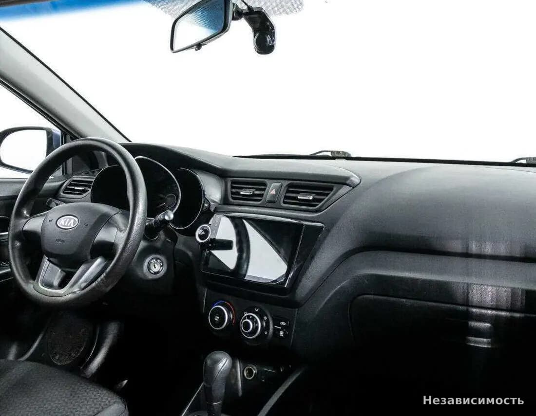 KIA Rio 2012 с пробегом — фото 9