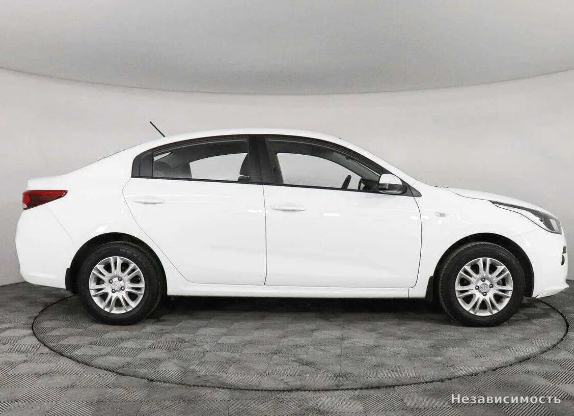 KIA Rio 2019 с пробегом — фото 4