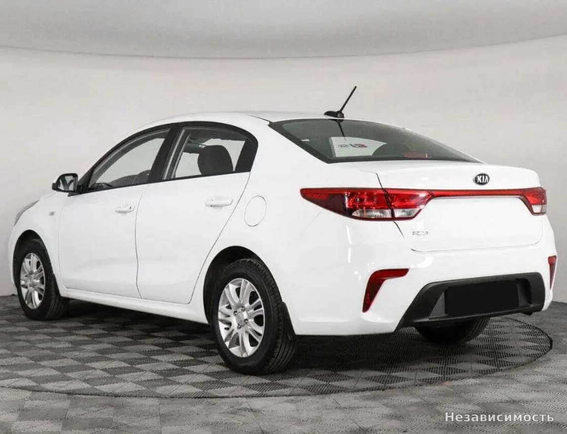 KIA Rio 2019 с пробегом — фото 7